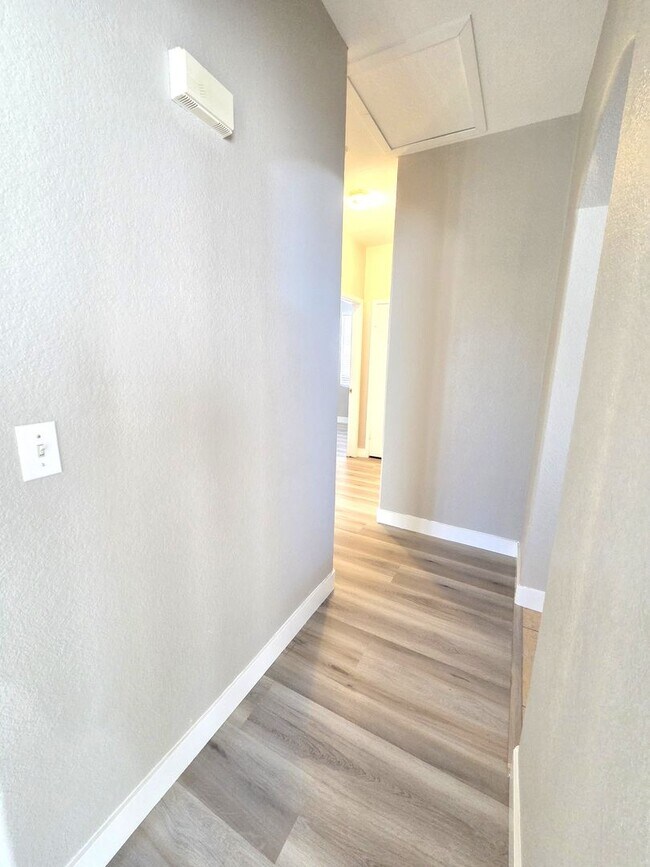 Building Photo - 7904 Canyon Grove Ct