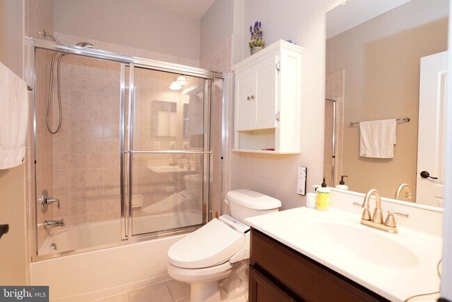 Building Photo - 20779 Crescent Pointe Pl