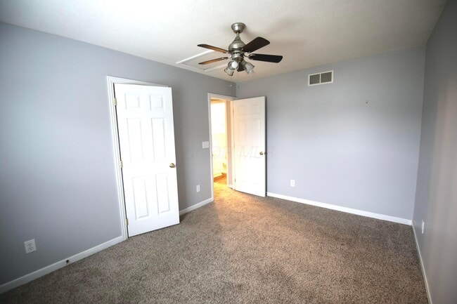 Building Photo - 4400 Greensbury Dr