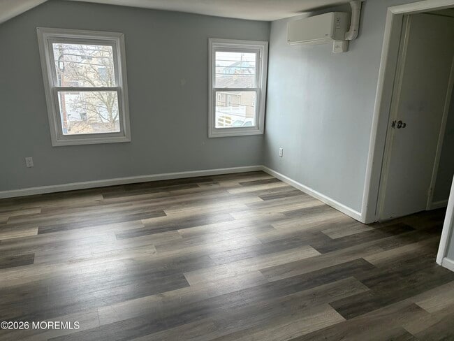 Building Photo - 707 Florence Ave