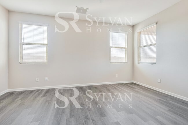 Building Photo - Coming HOME never felt so good!