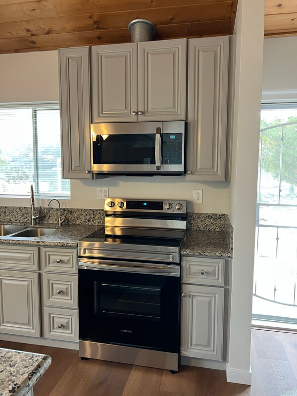 Building Photo - 9874 Chocolate Summit Dr