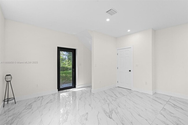 Building Photo - 742 NW 70th St