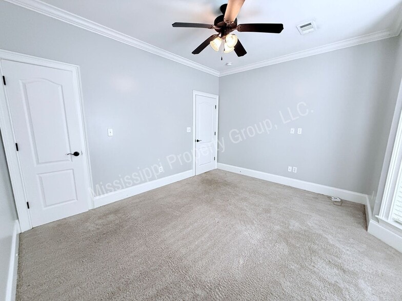 Building Photo - 131 Falls Grove Drive