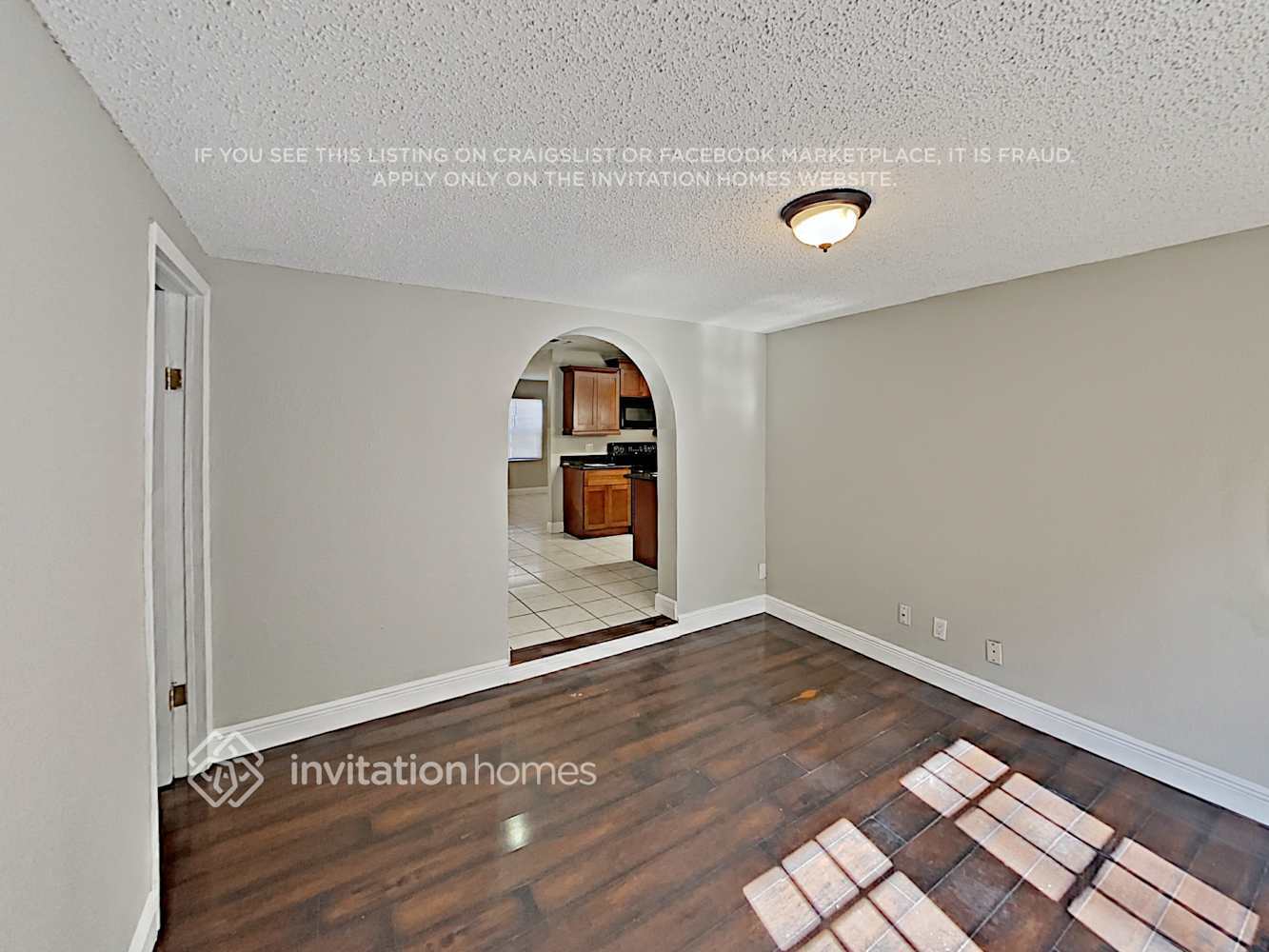 Building Photo - 302 Iowa Woods Cir W