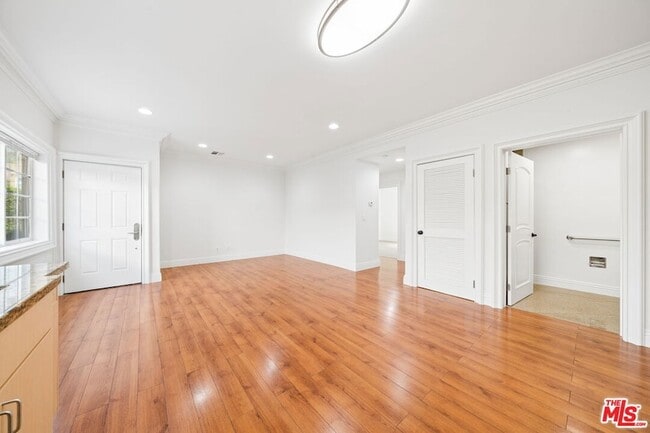 Building Photo - 14654 Gault St