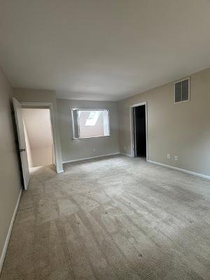 Building Photo - 1580 Birnam Dr
