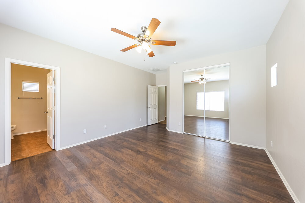 Building Photo - 5438 W Pollack St