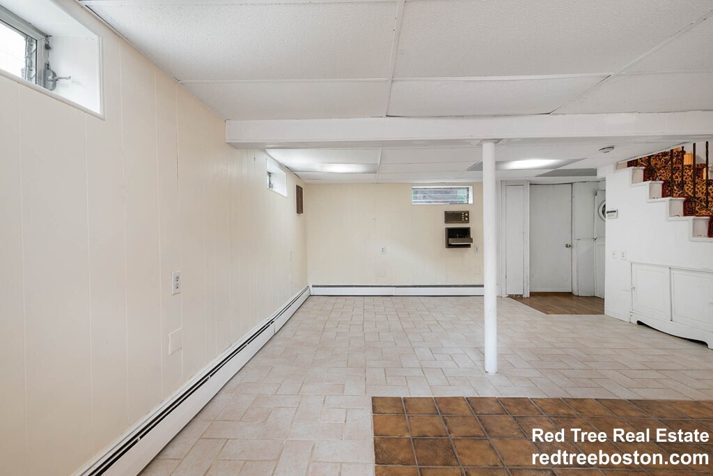 Building Photo - 841 Fellsway W