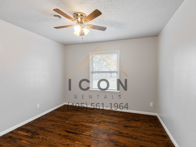 Building Photo - 4421 NW 31st St