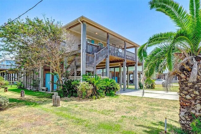 Building Photo - 820 Sandollar