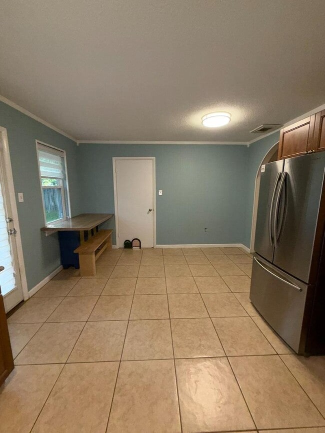 Building Photo - 106 Penrose Dr