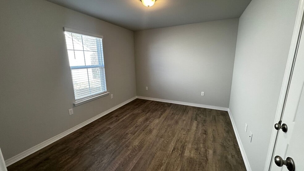 Building Photo - 14221 Sanctuary Trl Dr