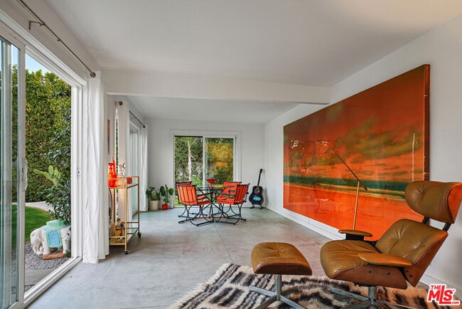 Building Photo - 2235 E Paseo Gracia