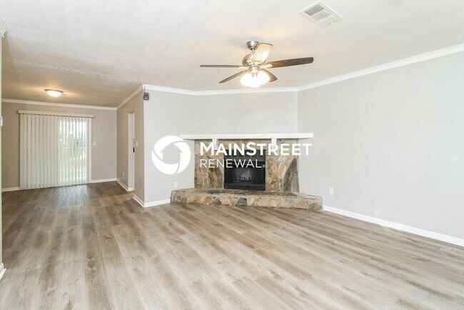 Building Photo - 3 Bedroom Pet-Friendly Home in Tucker, GA with Main Street Renewal