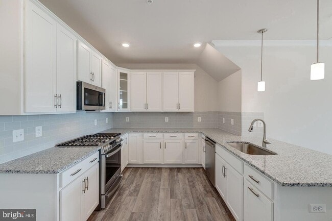 Building Photo - 43357 Radford Divide Ter