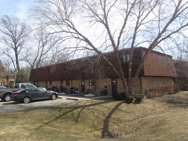Primary Photo - 385-389 N Wood Dale Rd