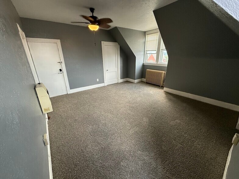 Living Room with plenty of natural light - 3859 Brownsville Rd