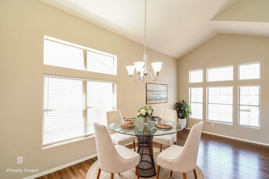 Building Photo - 8935 E Capri Ave