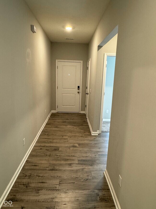 Building Photo - 855 Downey Ln