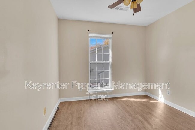 Building Photo - 3111 Alder Way