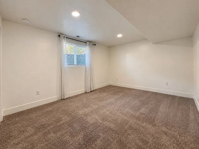 Building Photo - 1716 N 1300 W