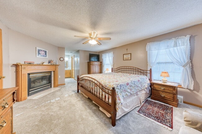 Building Photo - 51 Devaux Rd