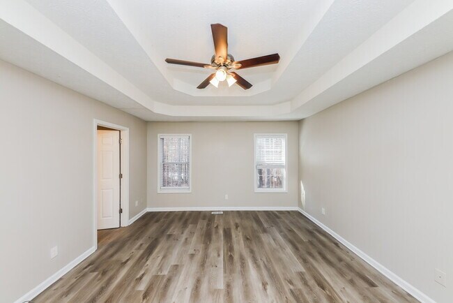 Building Photo - 2740 Owens Dr