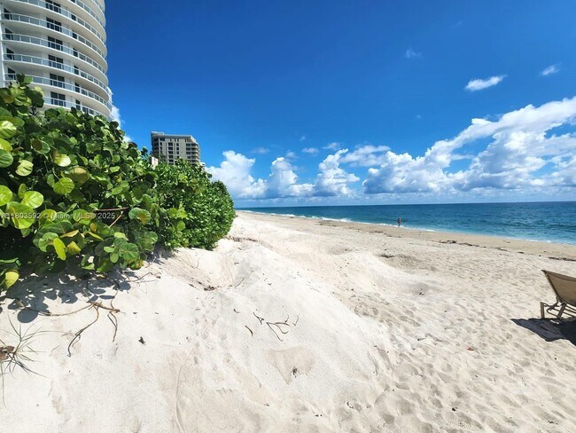 Building Photo - 4600 N Ocean Dr
