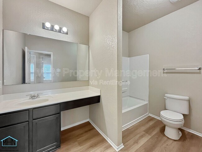 Building Photo - 7118 Marina Del Rey