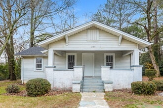 Building Photo - 329 Eastview Blvd