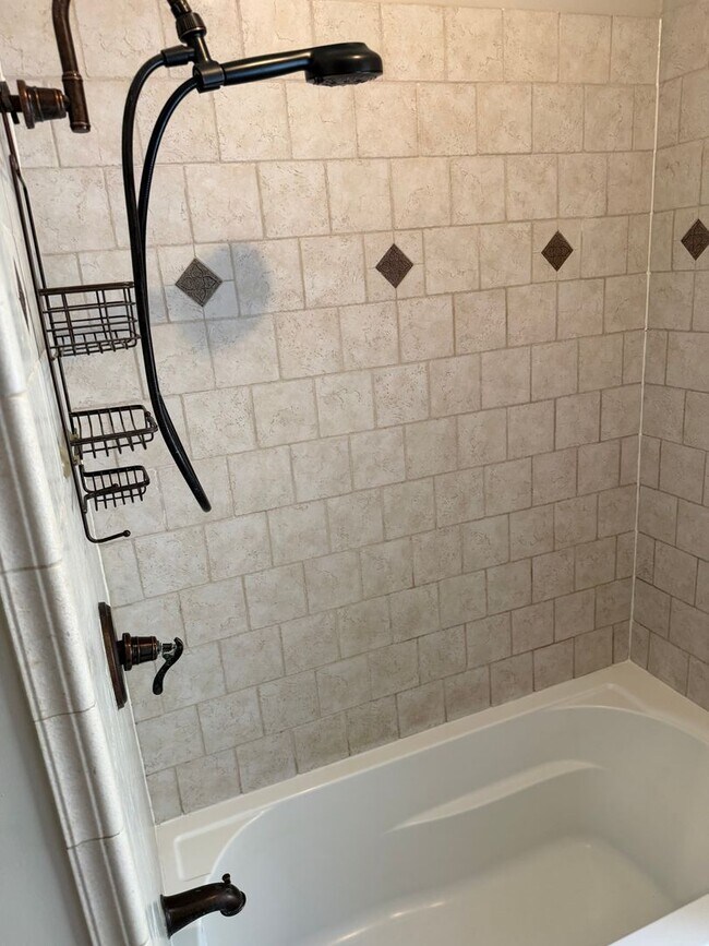 Building Photo - 3 BR/1BA | Newly Renovated Single Family Home | 1-Car Garage Parking | Patio in backyard!