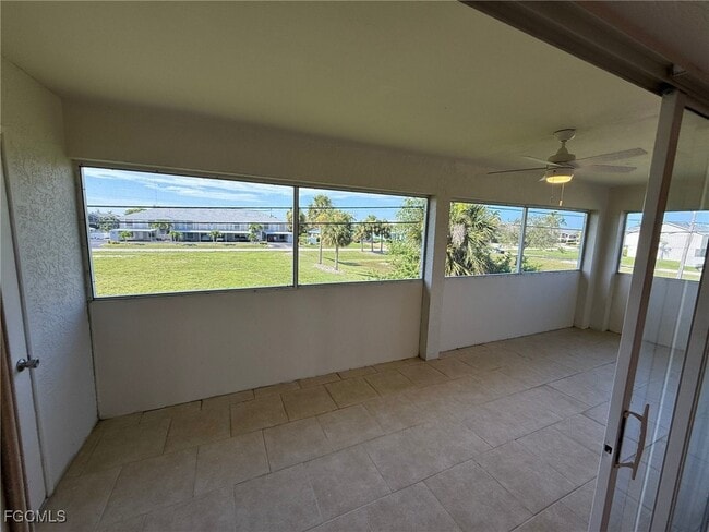 Building Photo - 922 Cape Coral Pkwy W