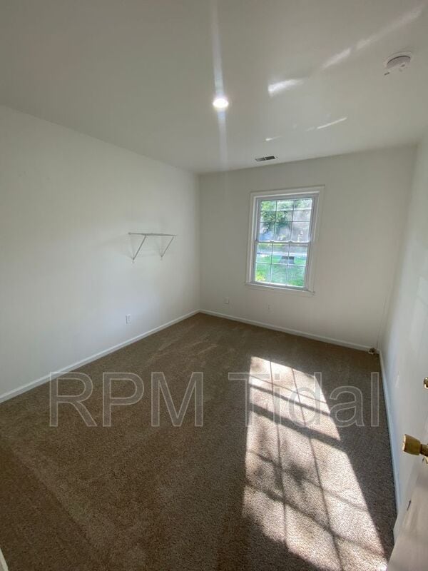 Building Photo - 447 Whealton Rd