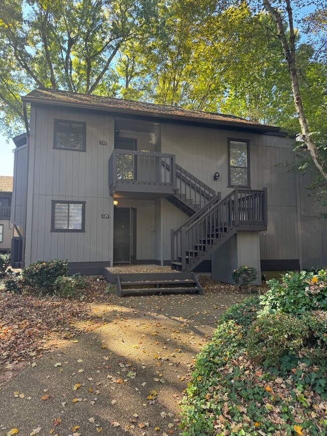 Building Photo - 130 Cedar Cove Ln