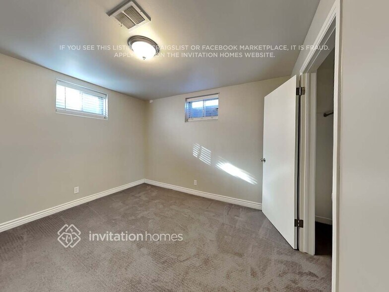 Building Photo - 11528 Larson Ln