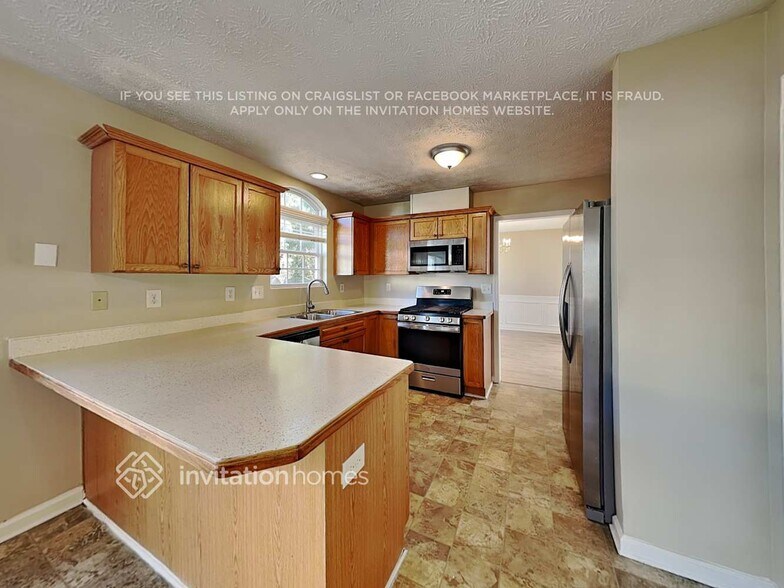 Building Photo - 412 Chadborn Way