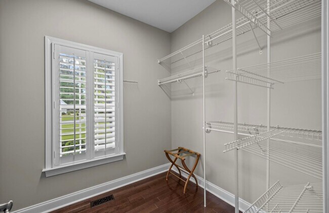 Building Photo - RARE STUNNER 4BR/2.5BA Home in Carolina Co...