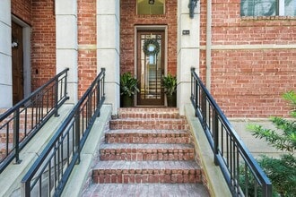 Building Photo - 1500 Pecos St