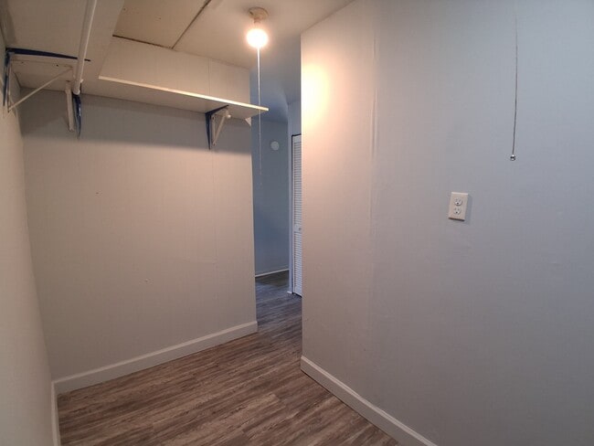 Building Photo - 1505 Fairwood St