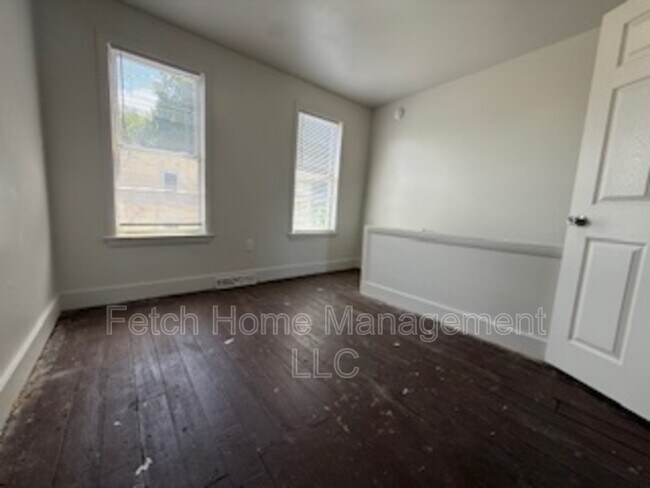 Building Photo - 230 W Mifflin St