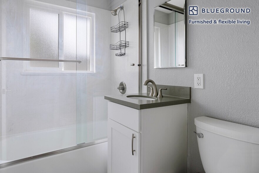 Building Photo - 727 Layne Ct