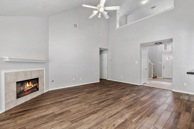 Building Photo - 18111 Stone Trail Manor Dr