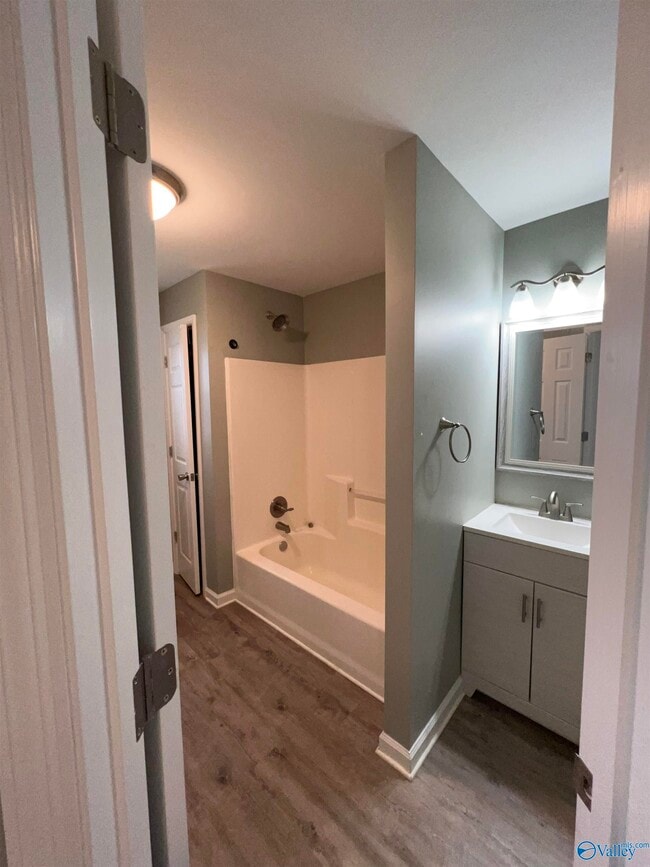 Building Photo - 11534 Mack Rd