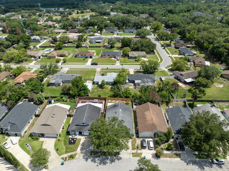 Building Photo - 8026 Waldorf Ct