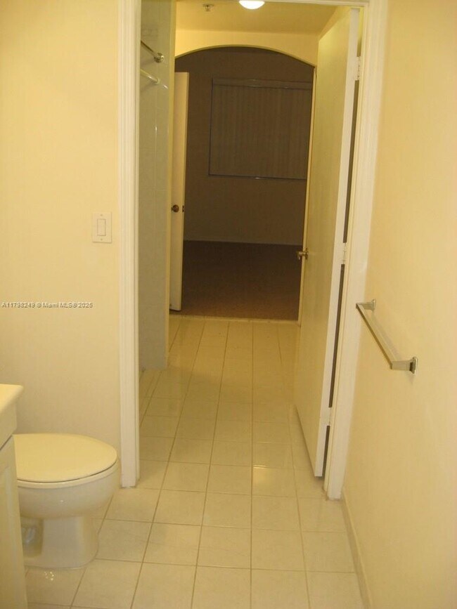Building Photo - 6630 NW 114th Ave