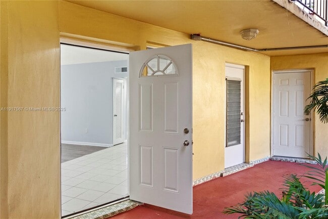 Building Photo - 18630 NE 18th Ave