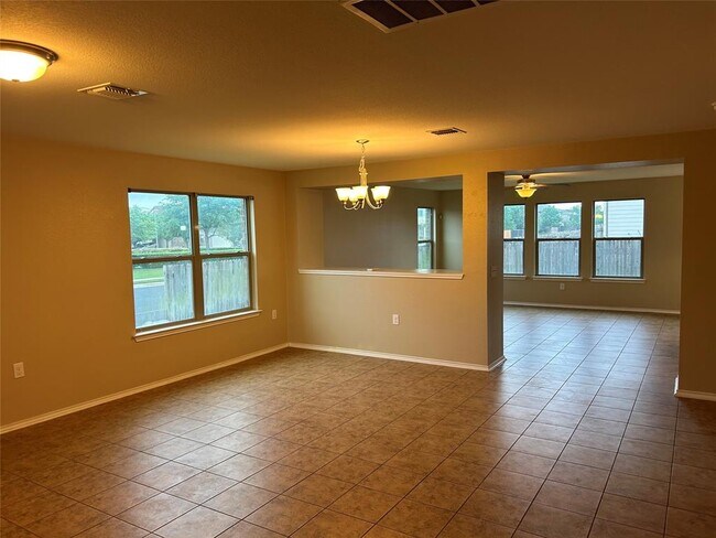 Building Photo - 9001 Bird Brook Ln