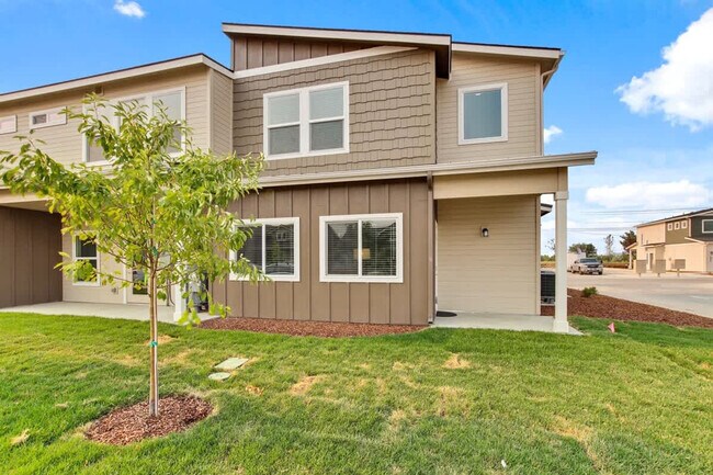 Building Photo - 5643 E Bollo St