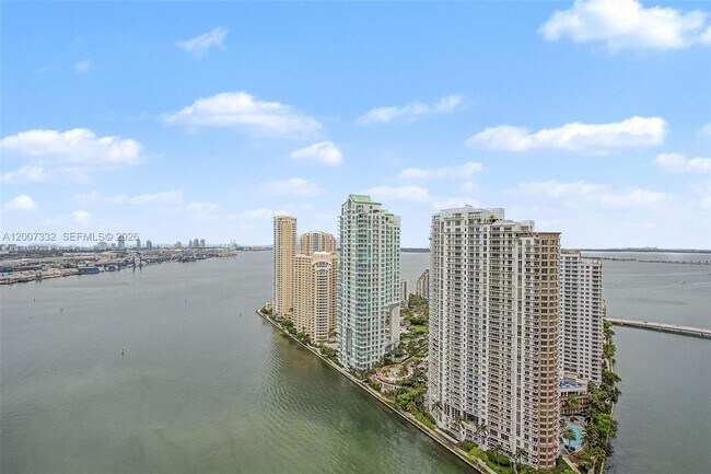 Building Photo - 300 Biscayne Blvd Way